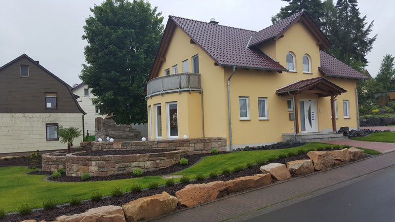 klassisches Satteldachhaus mit Erker bei Fulda