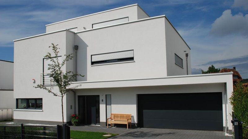 Großzügiges 2,5 geschossiges Einfamilienhaus mit Doppelgarage in Oberursel